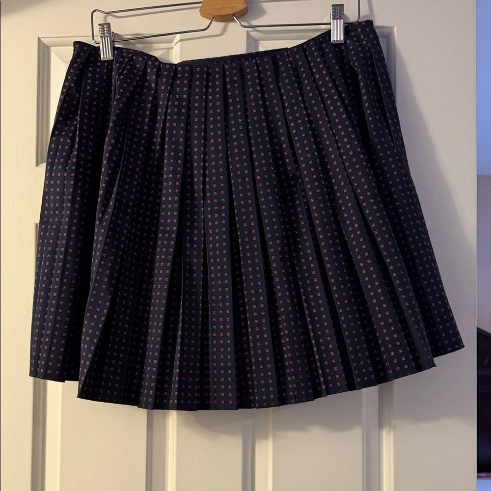 Tory Burch Navy and Maroon A-Line Pleated Skirt